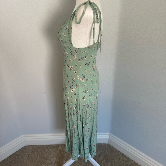 Showpo. Champion Spirit Dress - Picture 6 of 10